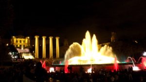 Sons et lumières fontaine magique du Montjuïc Barcelone.