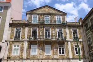 Casa do Ferreira das Tabuletas », recouverte d’azulejos Lisbonne.