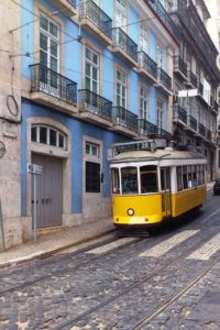 Electricos célèbres tramways jaunes Lisbonne.