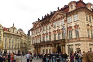 Façade maison place de la Vieille-Ville Prague.