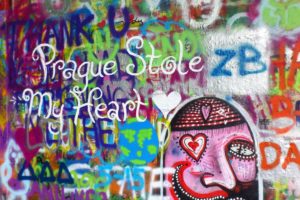 Graffitis mur John Lennon Lennon Wall Prague.