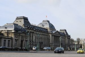 Palais royal de Bruxelles depuis la place royale.