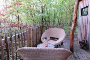 Terrasse de la cabane du domaine des reflets bleus