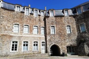 Cour du château comtal de Boulogne-sur-Mer