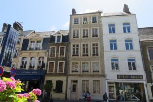 Façades maisons ville fortifiée Boulogne-sur-Mer