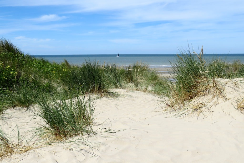 Vue sur la mer depuis le circuit de la dune Marchand à Zuydcoote