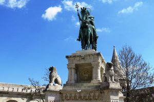 Statue équestre de Saint-Etienne à Budapest