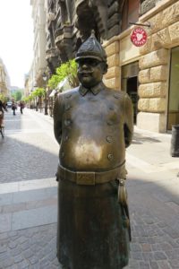 Statue en bronze à Budapest