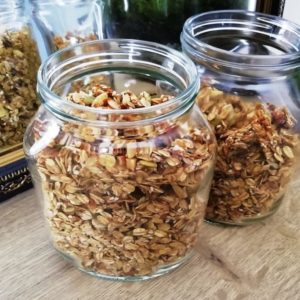 Bocal de granola fait-maison