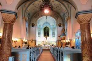 Intérieur de l'église Saint-Elisabeth ou « église bleue » à Bratislava