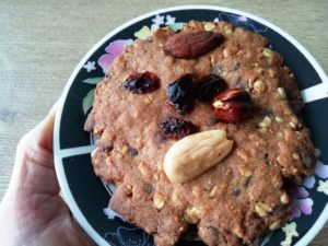 Cookie aux pépites de chocolat et aux fruits secs