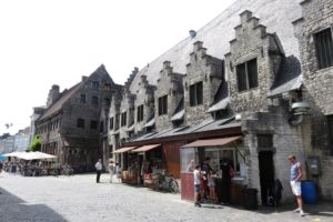 Korenmarkt, grande place à Gand