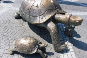 Tortues en bronze de place de la Victoire à Bordeaux