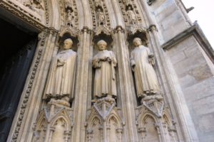 Détail de l'entrée de la cathédrale Saint-André à Bordeaux