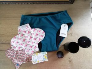 Serviettes lavables, coupe menstruelle et culotte menstruelle