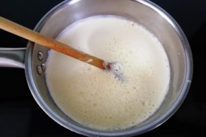 Préparation de la crème anglaise