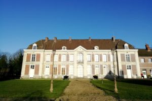 Devanture du château de Bernicourt à Roost-Warendin