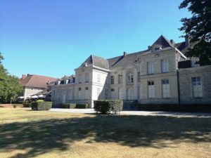 Arrière du château de Bernicourt à Roost-Warendin