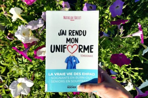 Livre J'ai rendu mon uniforme de Mathilde Basset
