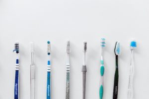 Brosses à dents en plastique