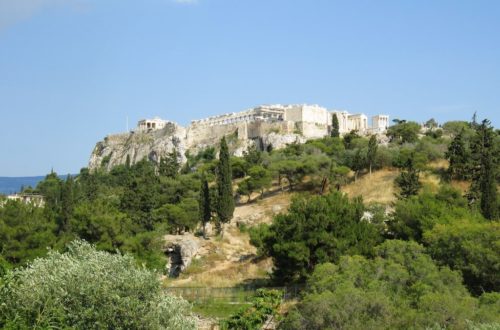 Vue sur l'Acropole à Athènes