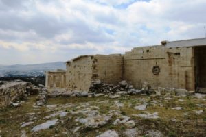 Sur le site de l'Acropole à Athènes