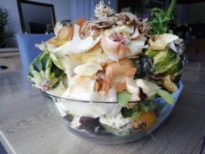 Epluchures de légumes et autres déchets végétaux à mettre dans le compost