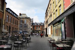 Rue du centre-ville de Namur