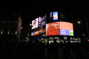 Piccadilly Circus de nuit à Londres