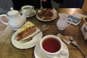 Pause gourmande à Londres : Afternoon tea (thé et pâtisseries)