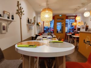 Intérieur du restaurant Biotifull à Arras