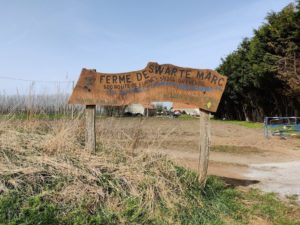 Panneau de la ferme Deswarte sur le circuit de la dune Fossile