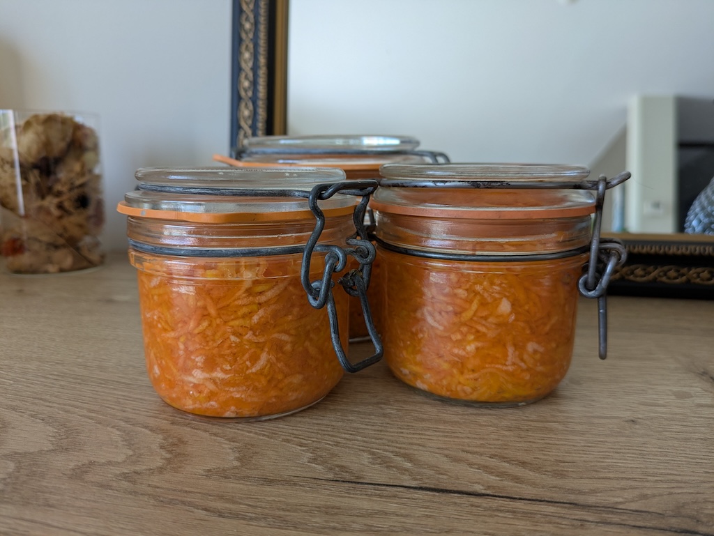 Pots de carottes lacto-fermentées