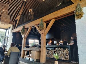 Intérieur de l'auberge du Vert Mont