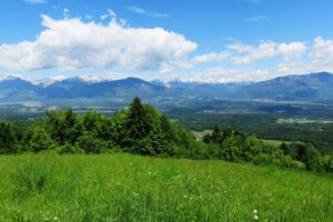 Vue depuis la colline de Jamnik en Slovénie