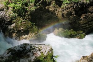 Promenade le long des gorges de Vintgar en Slovénie