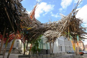 Oeuvre de l'artiste belge Arne Quinze à Mons